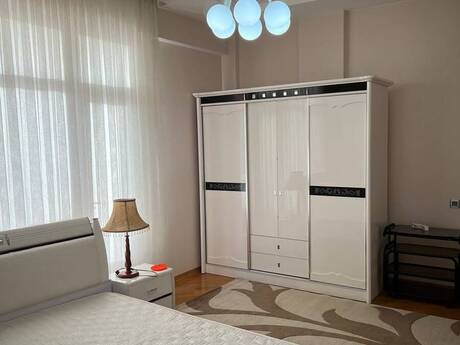 3-room new-build apartment for sale in İnşaatçılar, 155 m², 470 000 AZN, photo 3 / 9