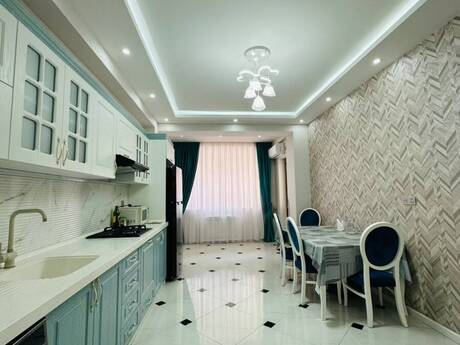 Nərimanovda 2 otaqlı yeni tikili mənzil kirayə verilir, 110 m², 1 050 AZN/ay, şəkil 3 / 12