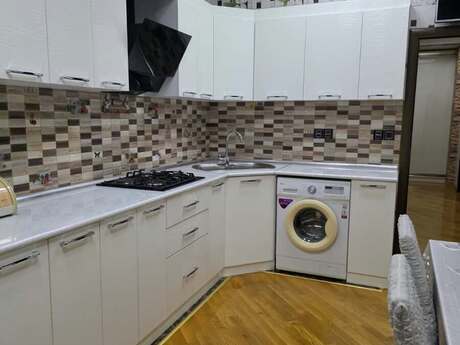 Yeni Bakı kompleksində 3 otaqlı yeni tikili mənzil kirayə verilir, 100 m², 550 AZN/ay, şəkil 4 / 12
