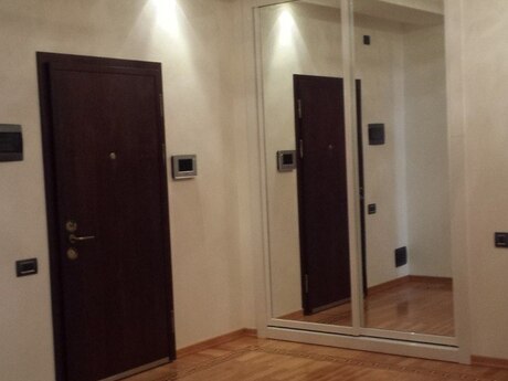 28 Mayda 4 otaqlı yeni tikili mənzil satılır, 220 m², 550 000 AZN, şəkil 4 / 12