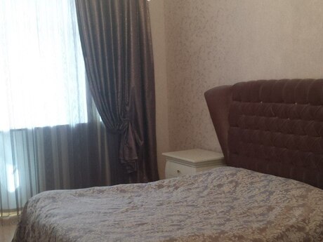 28 Mayda 4 otaqlı yeni tikili mənzil satılır, 220 m², 550 000 AZN, şəkil 5 / 12