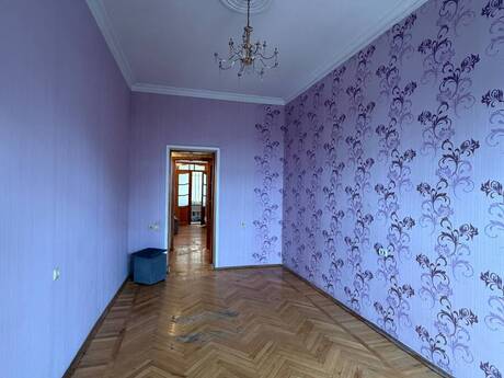 İçəri Şəhərdə 2 otaqlı köhnə tikili mənzil satılır, 60 m², 247 000 AZN, şəkil 5 / 12