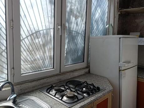 7-ci mikrorayonda 2 otaqlı köhnə tikili mənzil satılır, 35 m², 112 000 AZN, şəkil 4 / 8