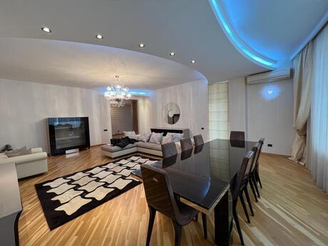 Elan №6532426 - Bakı, 28 May m., 4 otaqlı, 240 m², 16/21 mərtəbə