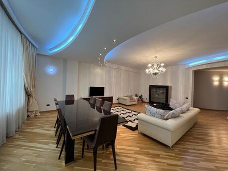 4-room new-build apartment for rent in 28 May, 240 m², 2 199 AZN/mo, photo 3 / 12