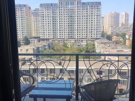 4 otaq · 218 m² · 7/22 mərtəbə, Elmlər Akademiyası