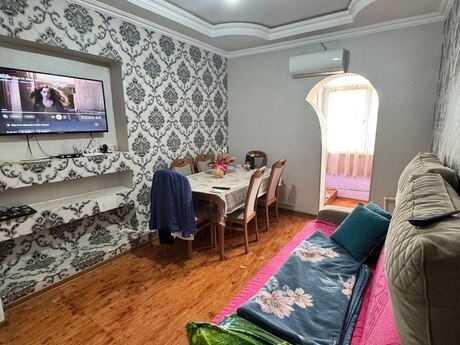 Продаётся 2-комнатная квартира в старом фонде, Qara Qarayev, 55 м², 120 000 AZN, фото 2 / 12