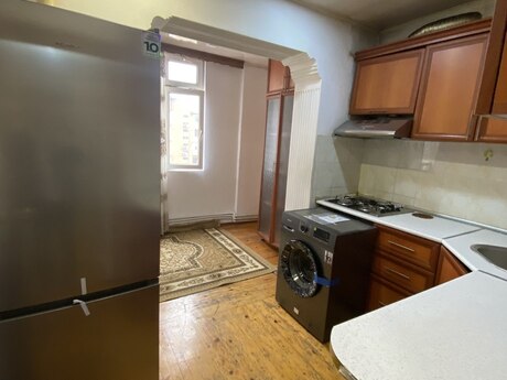 Сдаётся 4-комнатная квартира в старом фонде, İnşaatçılar, 110 м², 750 AZN/мес, фото 5 / 11