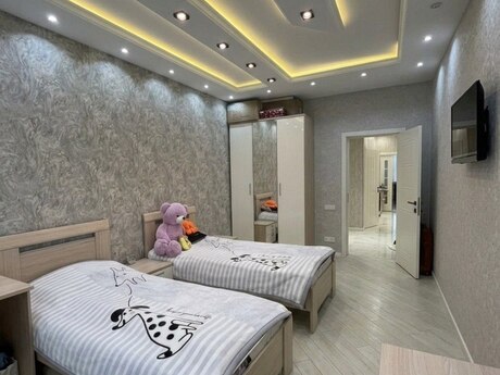 Продаётся 3-комнатная квартира в новостройке, Elmlər Akademiyası, 105 м², 370 000 AZN, фото 5 / 6