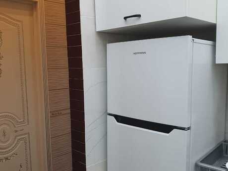 Sahildə 2 otaqlı köhnə tikili mənzil satılır, 55 m², 300 000 AZN, şəkil 5 / 12