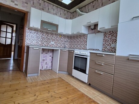 7-ci mikrorayonda 3 otaqlı köhnə tikili mənzil satılır, 65 m², 138 000 AZN, şəkil 2 / 12