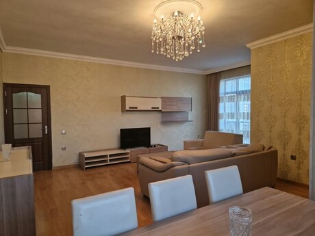3 otaq · 120 m² · 12/25 mərtəbə, Yasamal