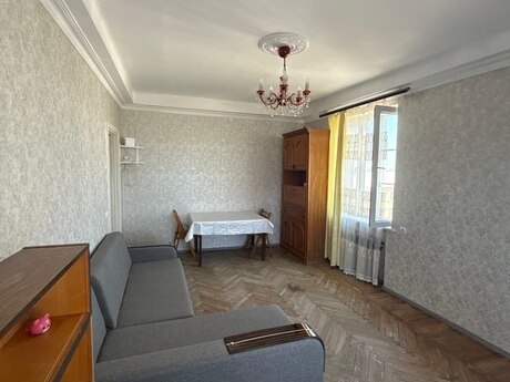 Bakıxanovda 1 otaqlı köhnə tikili mənzil kirayə verilir, 50 m², 400 AZN/ay, şəkil 2 / 7