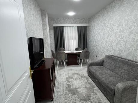 2 otaq · 80 m²