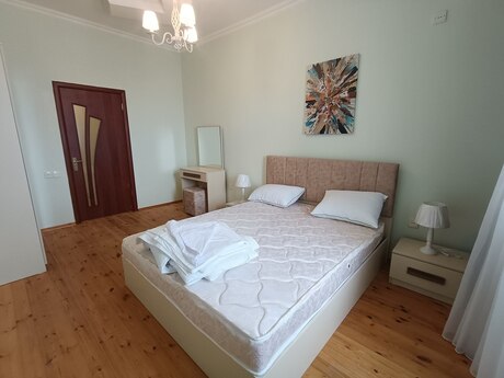 3-room new-build apartment for rent in Yeni Yasamal, 125 m², 750 AZN/mo, photo 5 / 12