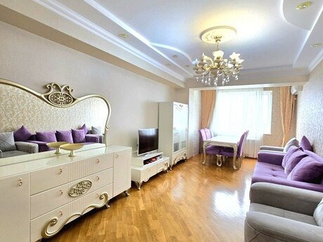 Elan №6532701 - Bakı, Əhmədli m., 2 otaqlı, 82 m², 10/17 mərtəbə