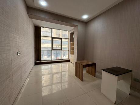 Elan №6532802 - Bakı, Gənclik m., 8 otaqlı, 230 m²