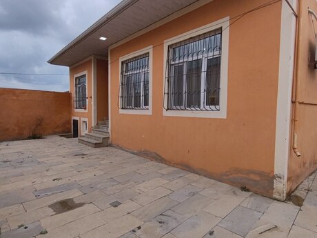 3 otaq · 95 m², Hövsan