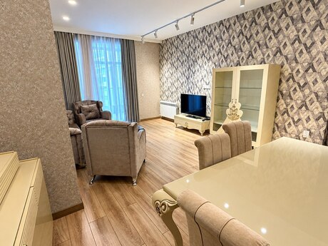 Объявление №6532841 - Баку, Ясамальский р., 4-комн., 180 м², 8/27 этаж