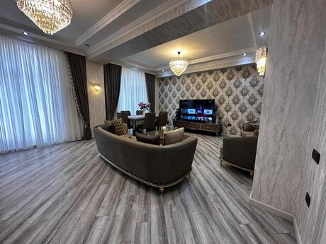 4-room new-build apartment for sale in Ağ şəhər, 178 m², 880 000 AZN, photo 3 / 12