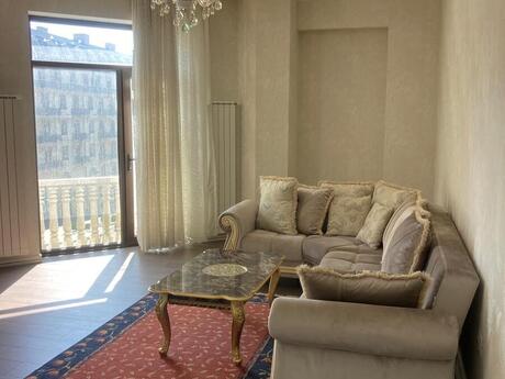 Сдаётся 3-комнатная квартира в новостройке, Ağ şəhər, 140 м², 2 000 AZN/мес, фото 4 / 12
