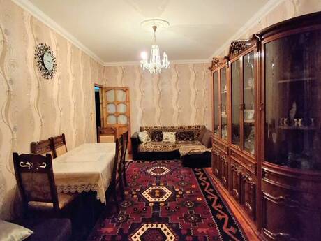 Xalqlar Dostluğunda 5 otaqlı köhnə tikili mənzil satılır, 130 m², 240 000 AZN, şəkil 2 / 12