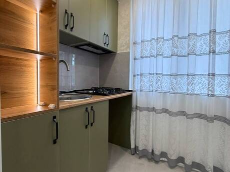Qara Qarayevdə 2 otaqlı köhnə tikili mənzil satılır, 40 m², 137 000 AZN, şəkil 4 / 8