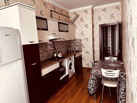 Abşeronda 3 otaqlı yeni tikili mənzil kirayə verilir, 83 m², 600 AZN/ay, şəkil 2 / 8