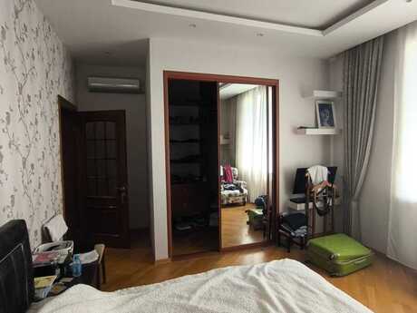 28 Mayda 4 otaqlı yeni tikili mənzil satılır, 240 m², 555 000 AZN, şəkil 3 / 12