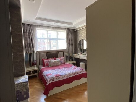 28 Mayda 3 otaqlı yeni tikili mənzil kirayə verilir, 78 m², 900 AZN/ay, şəkil 4 / 9