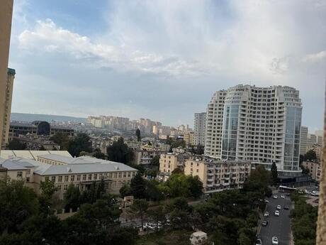 Elan №6533062 - Bakı, Elmlər Akademiyası m., 2 otaqlı, 65 m², 12/16 mərtəbə