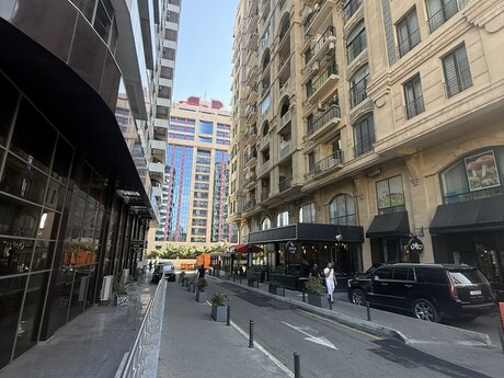 Sahildə 3 otaqlı yeni tikili mənzil satılır, 164 m², 530 000 AZN, şəkil 2 / 12
