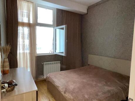 Сдаётся 2-комнатная квартира в новостройке, Elmlər Akademiyası, 70 м², 649 AZN/мес, фото 3 / 12