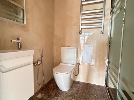 Продаётся 3-комнатная квартира в новостройке, Elmlər Akademiyası, 156 м², 495 000 AZN, фото 5 / 10