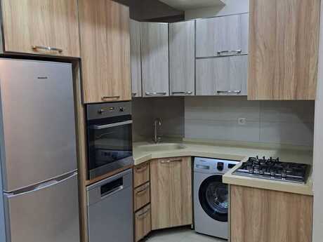 2-room new-build apartment for rent in Yeni Yasamal, 60 m², 650 AZN/mo, photo 5 / 9