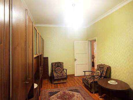 Nəsimidə 2 otaqlı köhnə tikili mənzil satılır, 52 m², 178 000 AZN, şəkil 3 / 12
