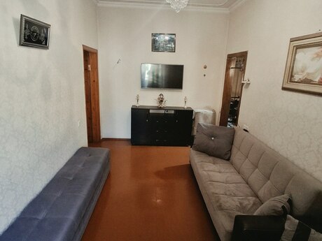 Nəriman Nərimanovda 3 otaqlı köhnə tikili mənzil satılır, 45 m², 180 000 AZN, şəkil 2 / 11