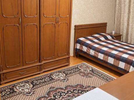 Yeni Günəşlidə 2 otaqlı köhnə tikili mənzil satılır, 60 m², 120 000 AZN, şəkil 2 / 6