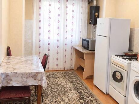 Yeni Günəşlidə 2 otaqlı köhnə tikili mənzil satılır, 60 m², 120 000 AZN, şəkil 3 / 6