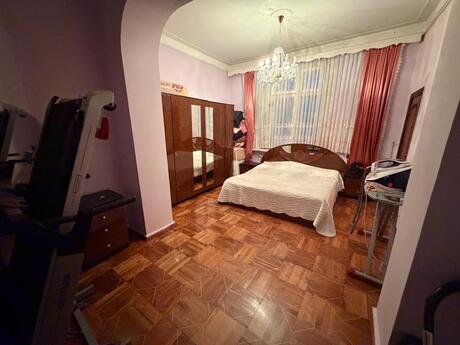 Продаётся 4-комнатная квартира в старом фонде, Nəriman Nərimanov, 200 м², 350 000 AZN, фото 5 / 12