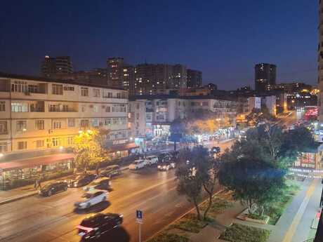 Elan №6533303 - Bakı, Elmlər Akademiyası m., 2 otaqlı, 70 m², 4/5 mərtəbə