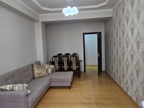 2 otaq · 52 m² · 4/6 mərtəbə, Qurtuluş 93