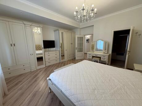 4-room new-build apartment for rent in Ağ şəhər, 160 m², 2 500 AZN/mo, photo 4 / 12