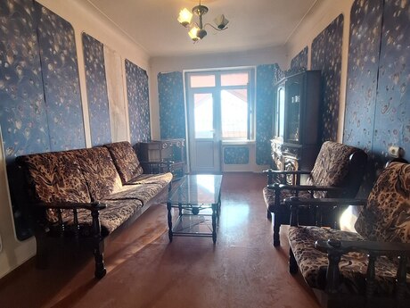 4-room old-build apartment for sale in Həzi Aslanov, 110 m², 192 500 AZN, photo 2 / 11