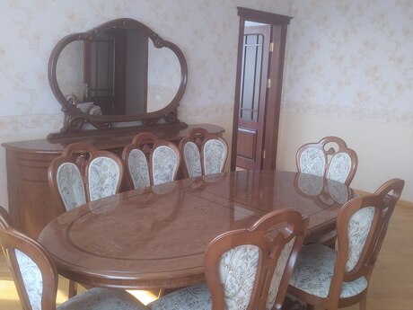 3-комнатная квартира, 100 м², Elmlər Akademiyası, 800 AZN