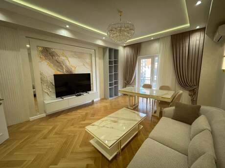 Ağ şəhərdə 3 otaqlı yeni tikili mənzil kirayə verilir, 135 m², 2 500 AZN/ay, şəkil 4 / 12