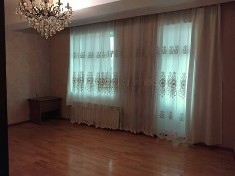2 otaq · 70 m² · 4/6 mərtəbə, Bakıxanov
