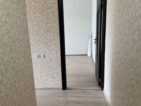 Yeni Günəşlidə 1 otaqlı köhnə tikili mənzil satılır, 45 m², 112 000 AZN, şəkil 5 / 11