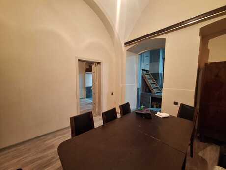 İçəri Şəhərdə 2 otaqlı köhnə tikili mənzil kirayə verilir, 50 m², 500 AZN/ay, şəkil 2 / 12