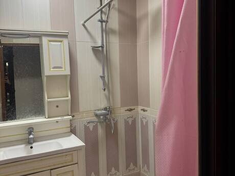 2-room old-build apartment for rent in Memar Əcəmi, 65 m², 650 AZN/mo, photo 5 / 6